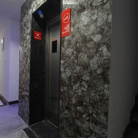 Hotel O V R Residency Near Sri Amruth Chithra Mandira Bangalore Exteriör bild