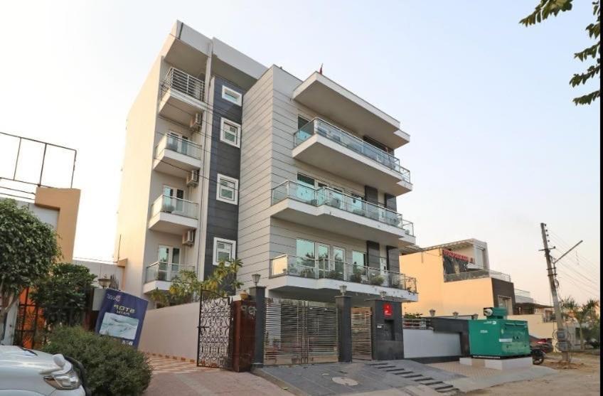 Hotel O V R Residency Near Sri Amruth Chithra Mandira Bangalore Exteriör bild