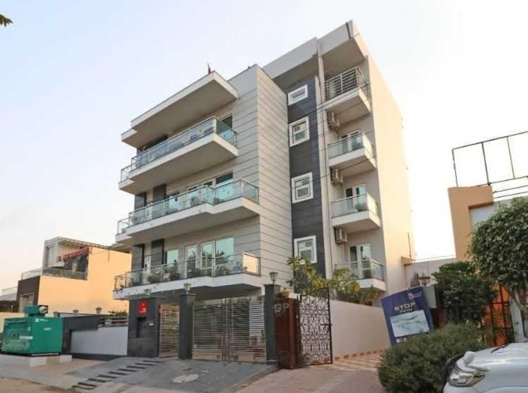 Hotel O V R Residency Near Sri Amruth Chithra Mandira Bangalore Exteriör bild