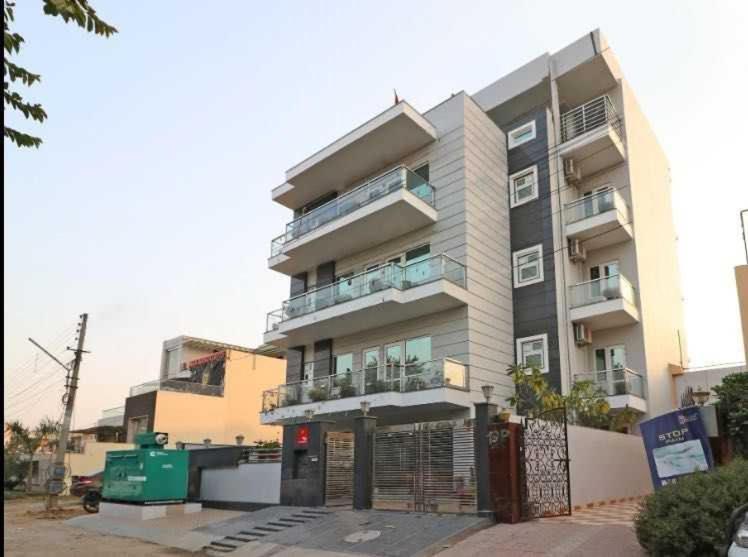 Hotel O V R Residency Near Sri Amruth Chithra Mandira Bangalore Exteriör bild