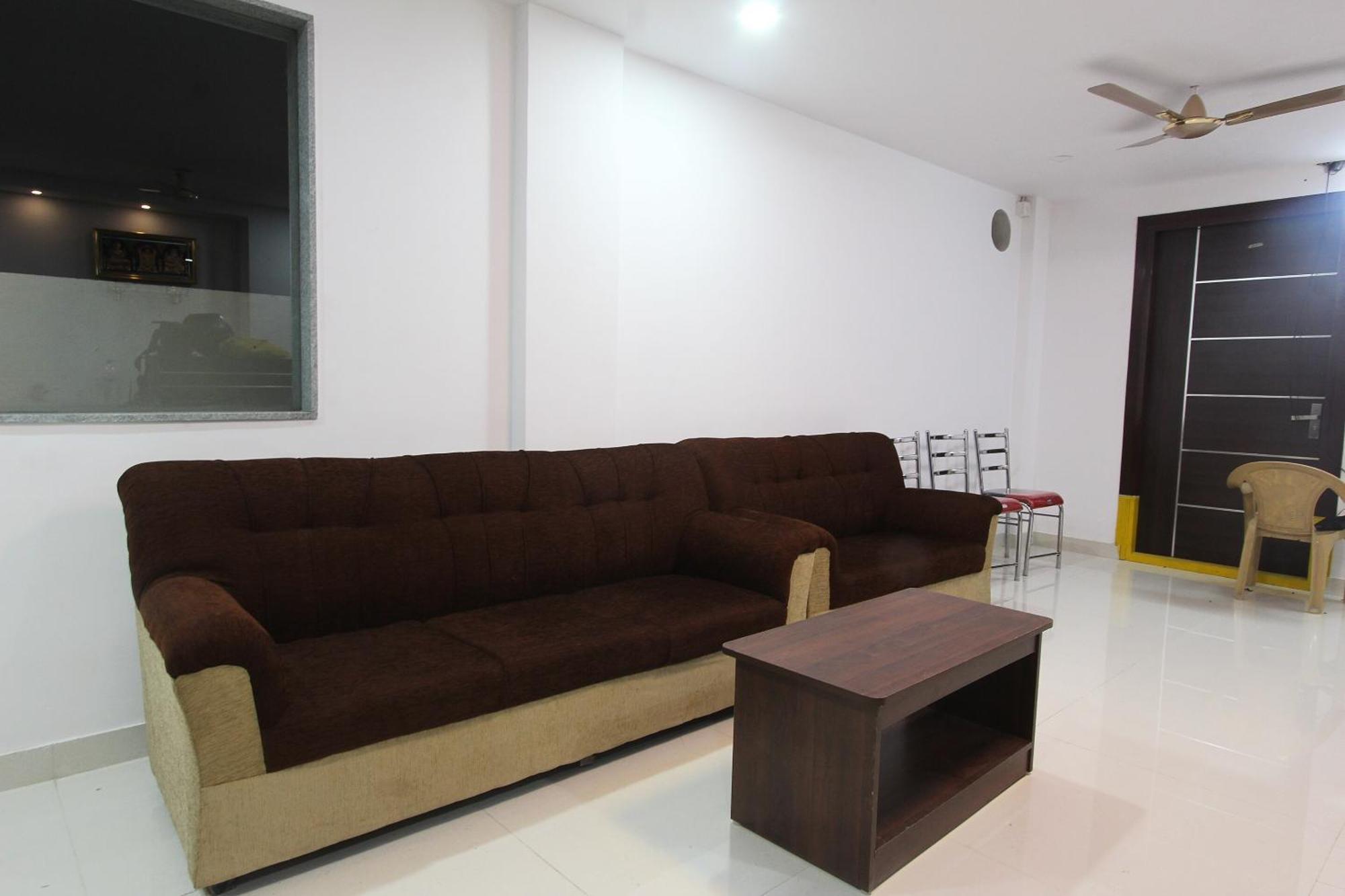 Hotel O V R Residency Near Sri Amruth Chithra Mandira Bangalore Exteriör bild