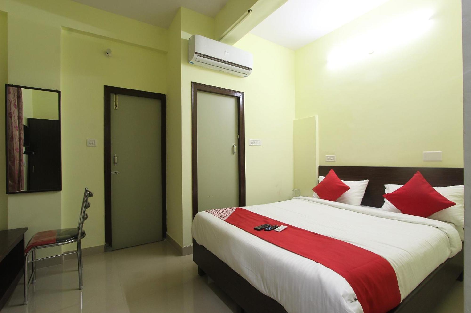 Hotel O V R Residency Near Sri Amruth Chithra Mandira Bangalore Exteriör bild